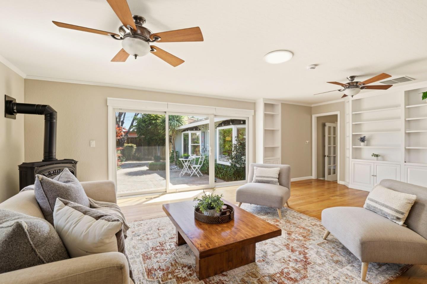 3539 Parkland Avenue