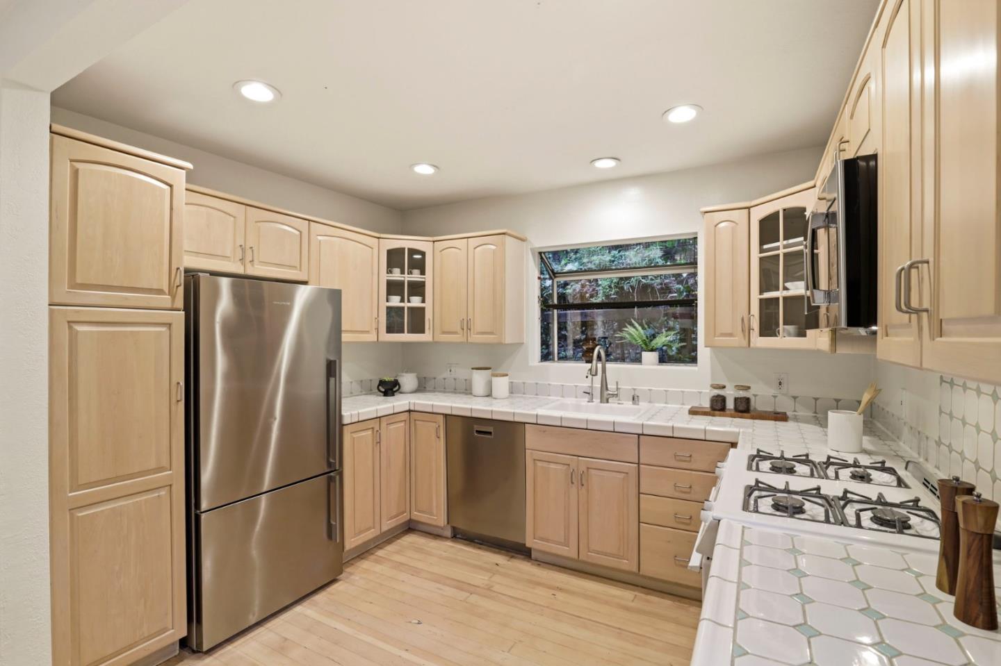 3514 Oak Knoll Drive