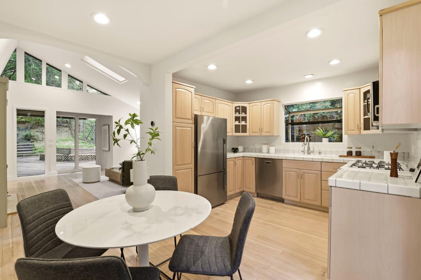 3514 Oak Knoll Drive