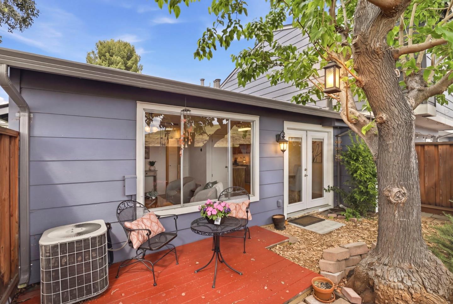 1548 Spring Valley Common