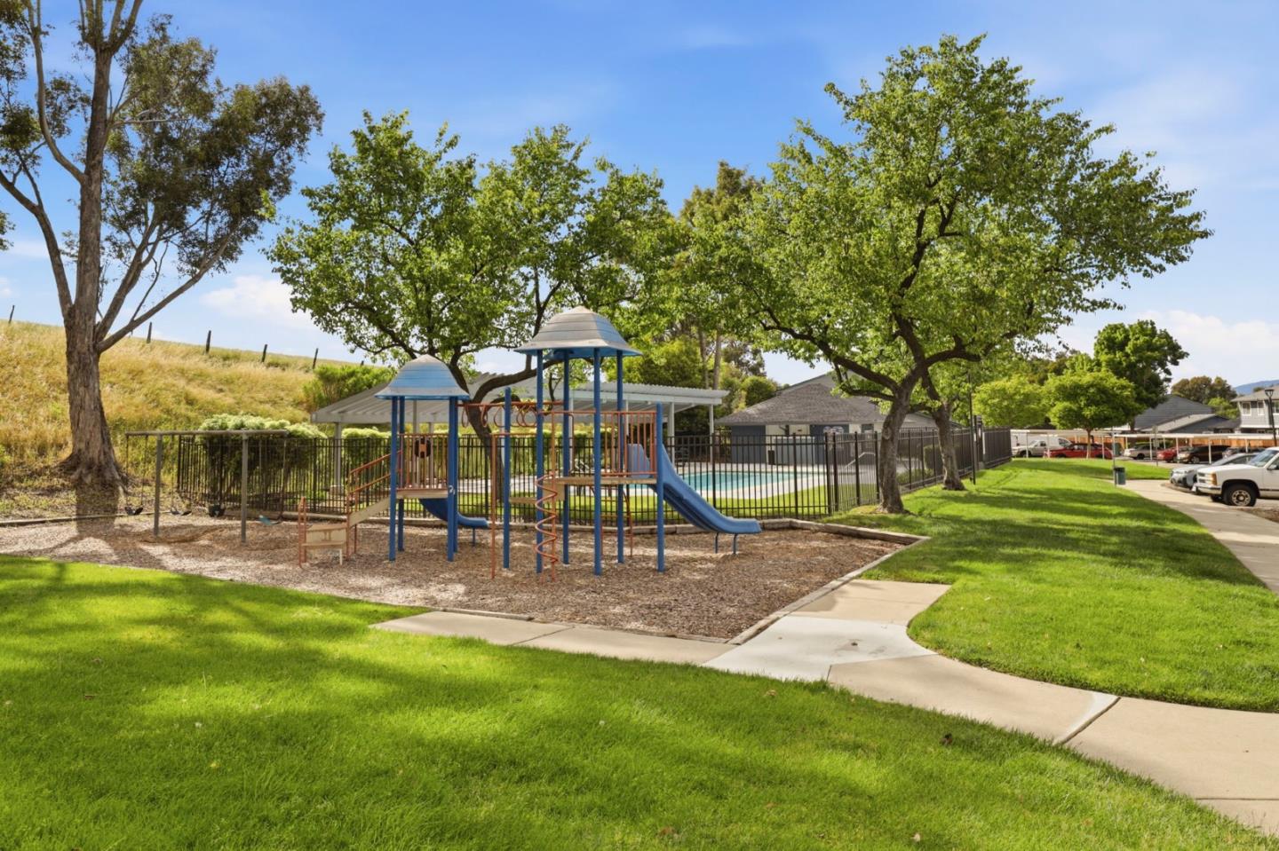 1548 Spring Valley Common