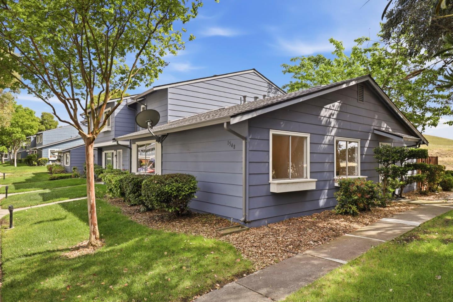 1548 Spring Valley Common