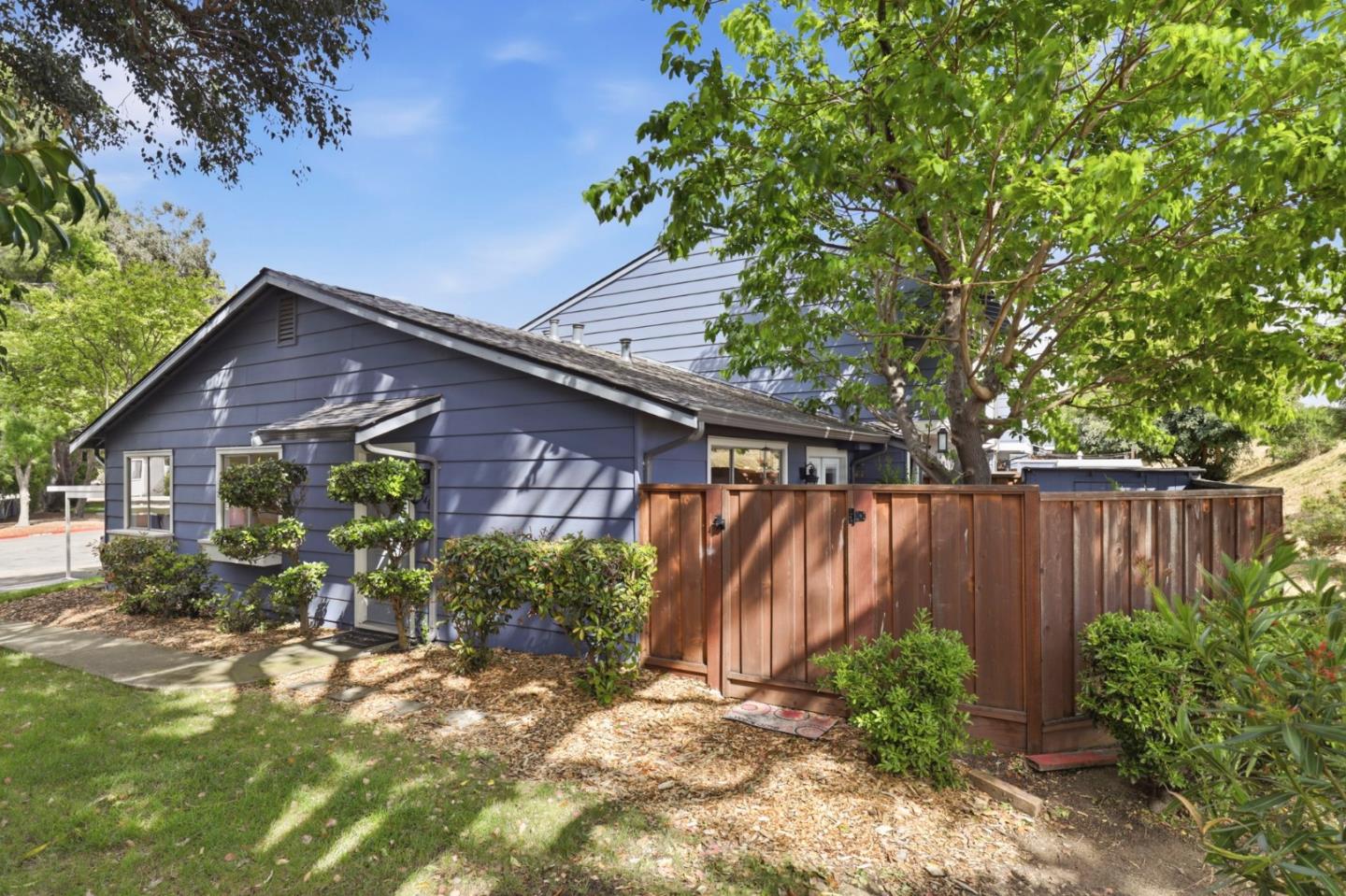 1548 Spring Valley Common