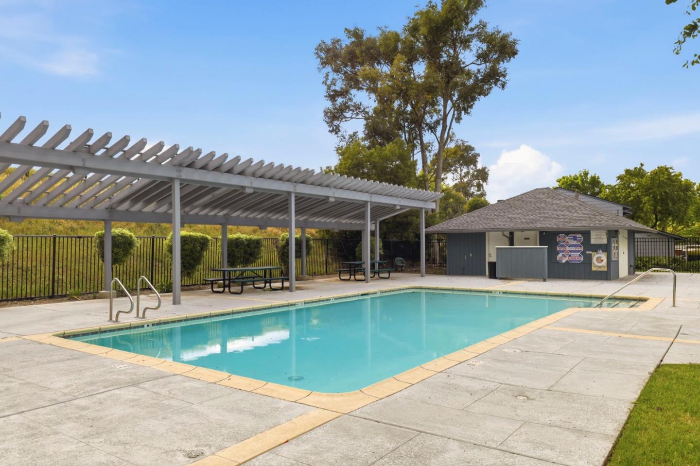 1548 Spring Valley Common