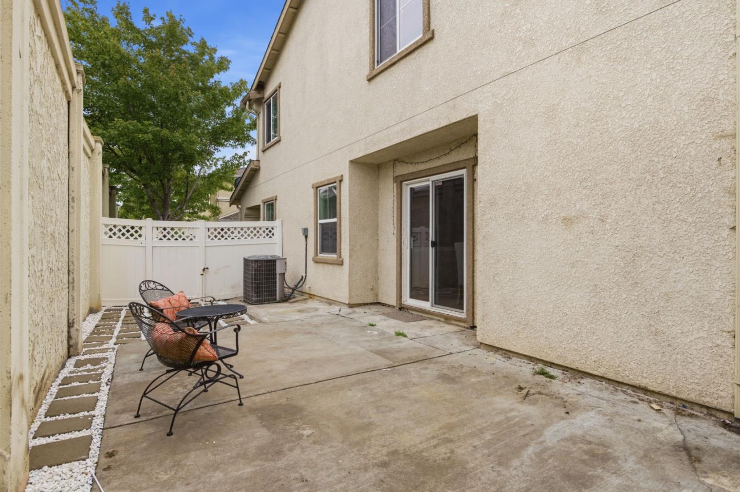 23 Willet Court
