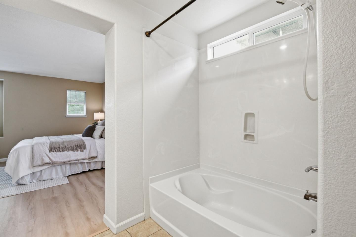 23 Willet Court