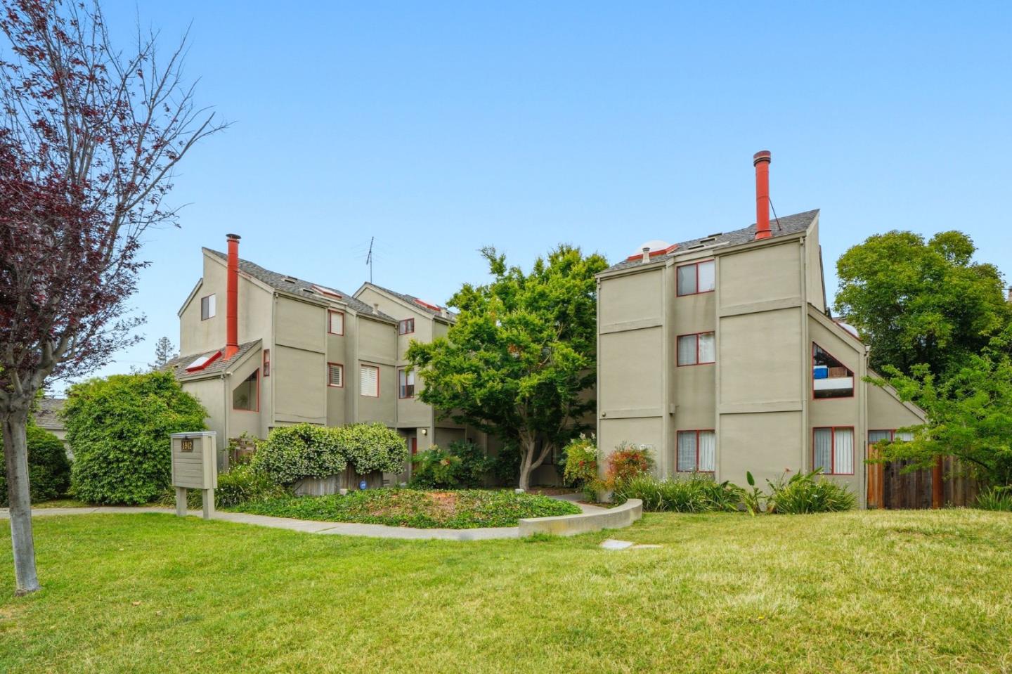 1912 Montecito Avenue 2