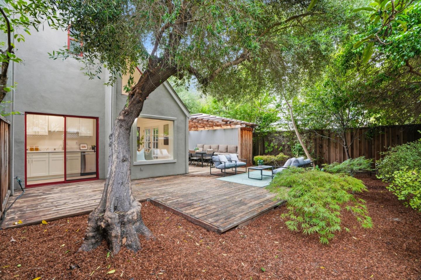 1912 Montecito Avenue 2