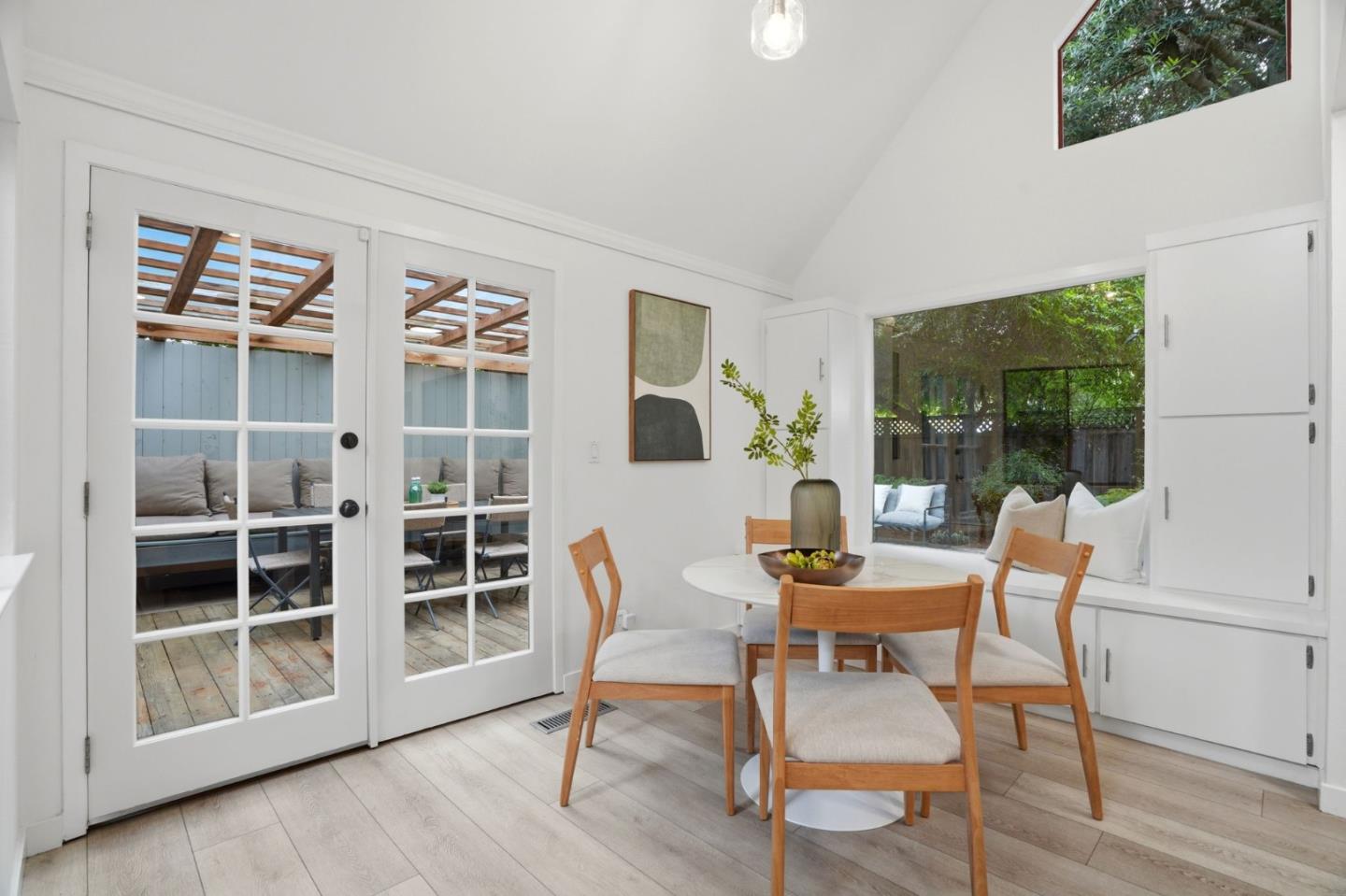 1912 Montecito Avenue 2