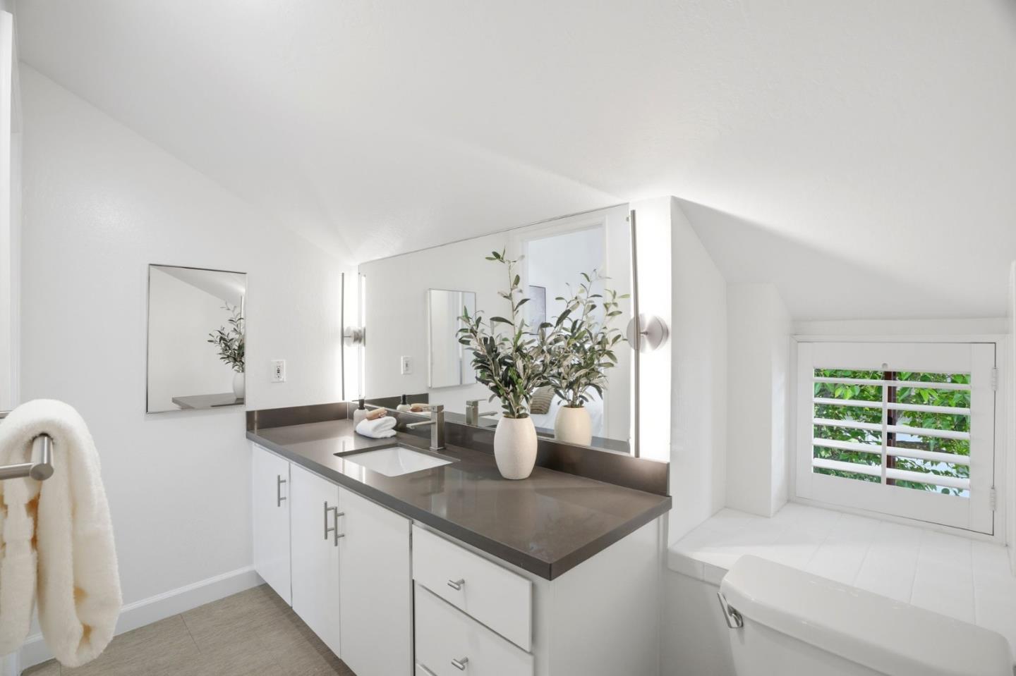 1912 Montecito Avenue 2