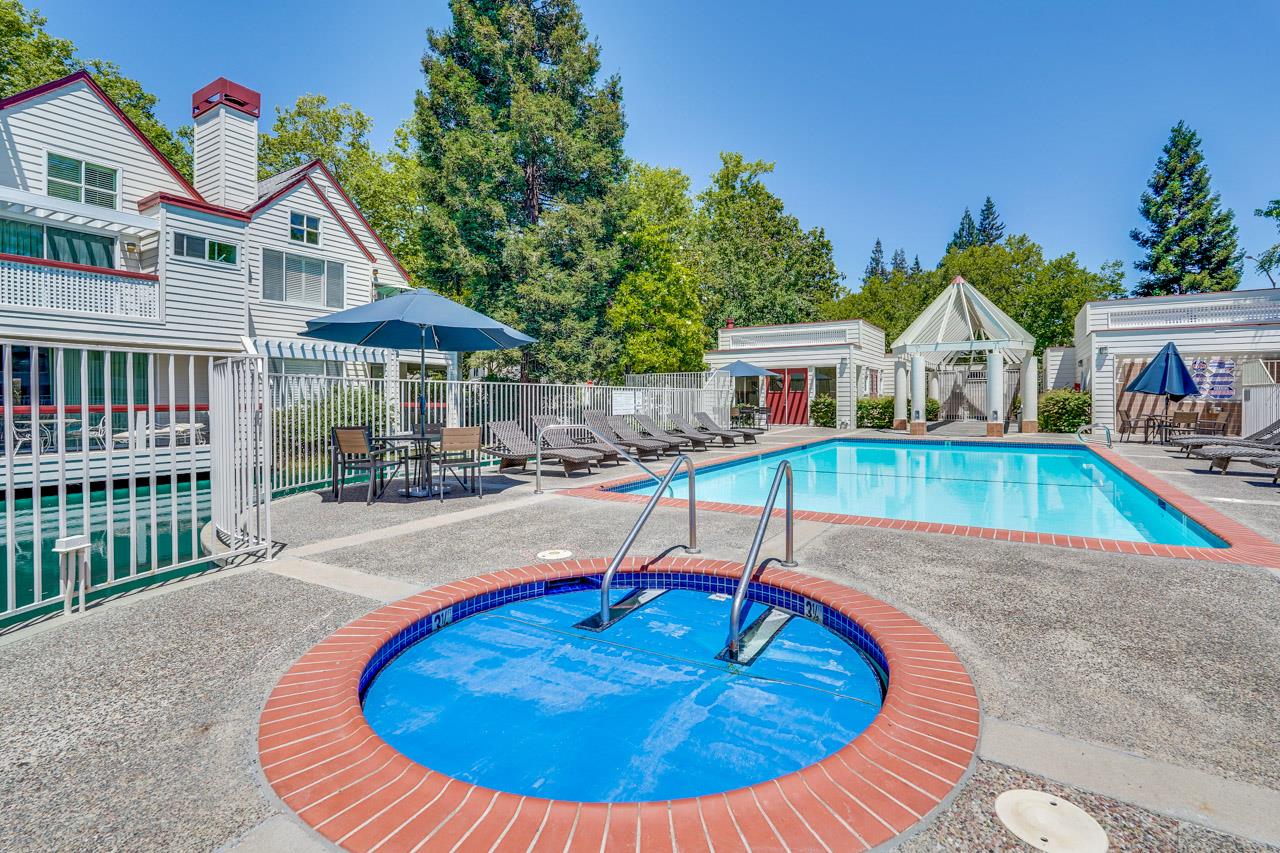 103 Chelsea WAY