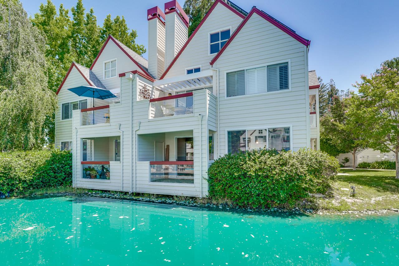 103 Chelsea WAY