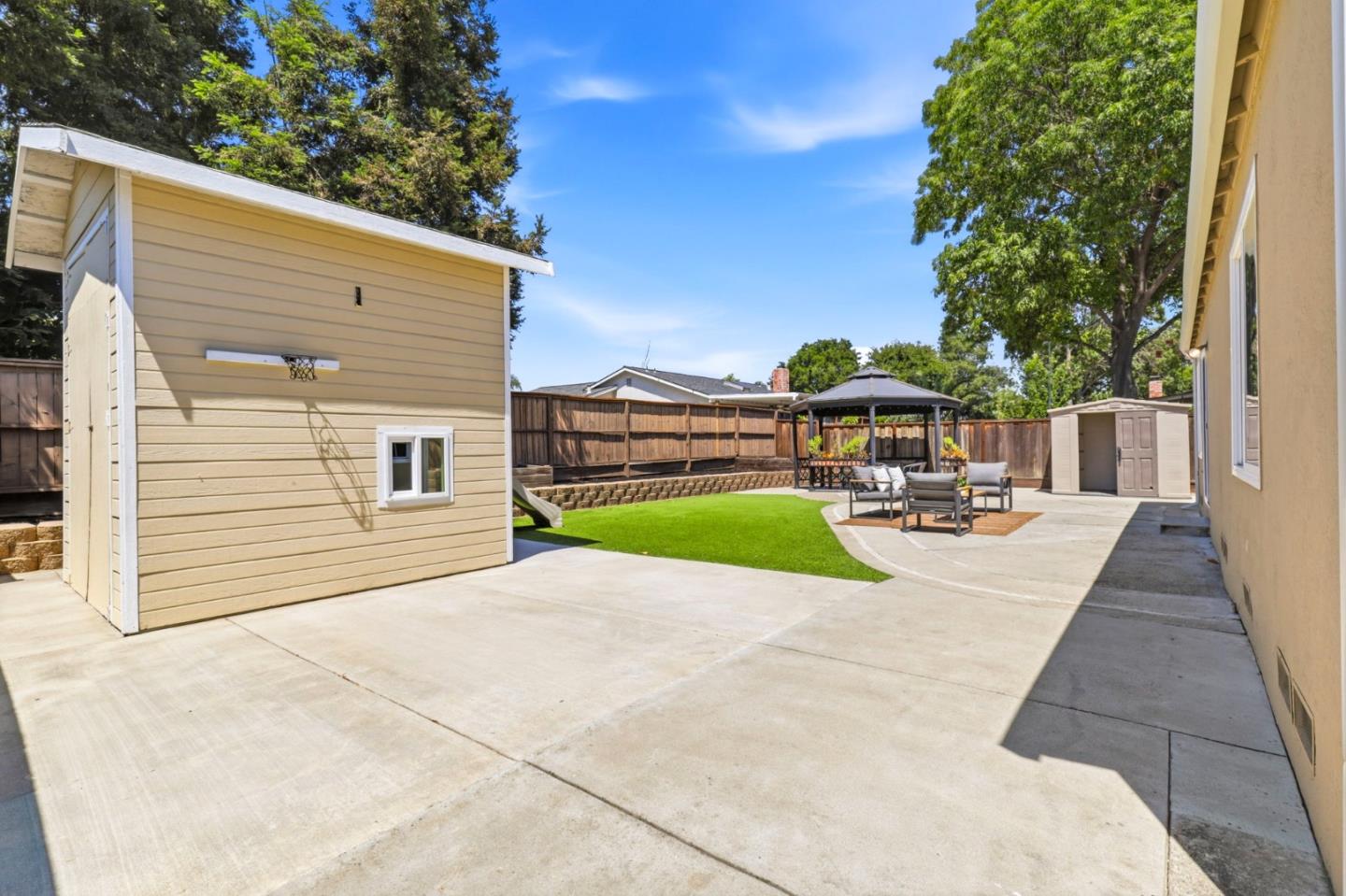 536 Covington Way