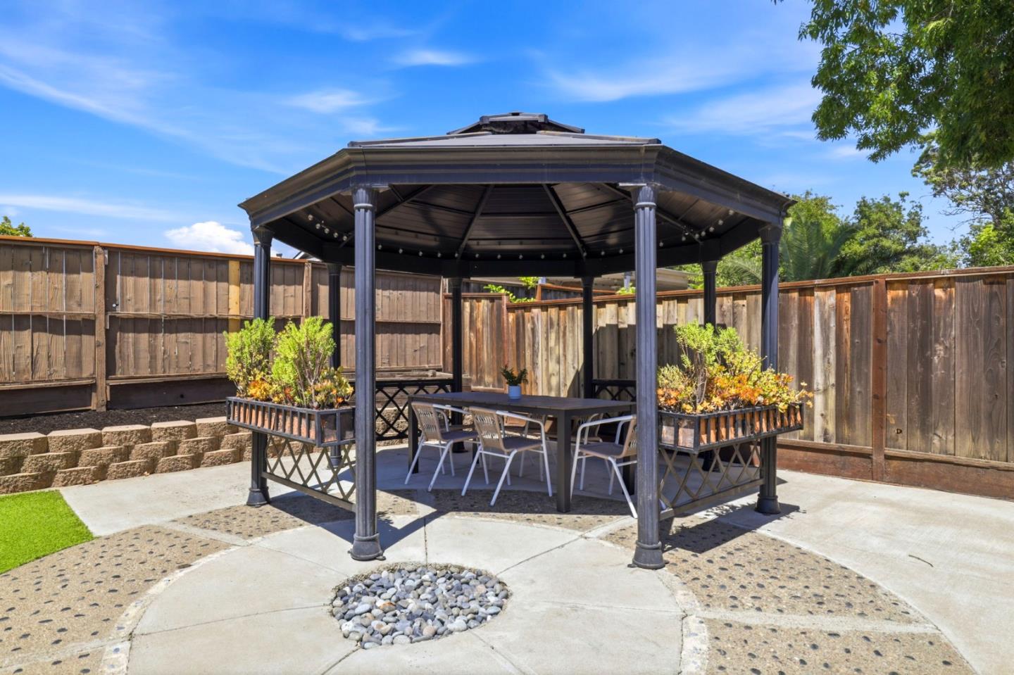 536 Covington Way