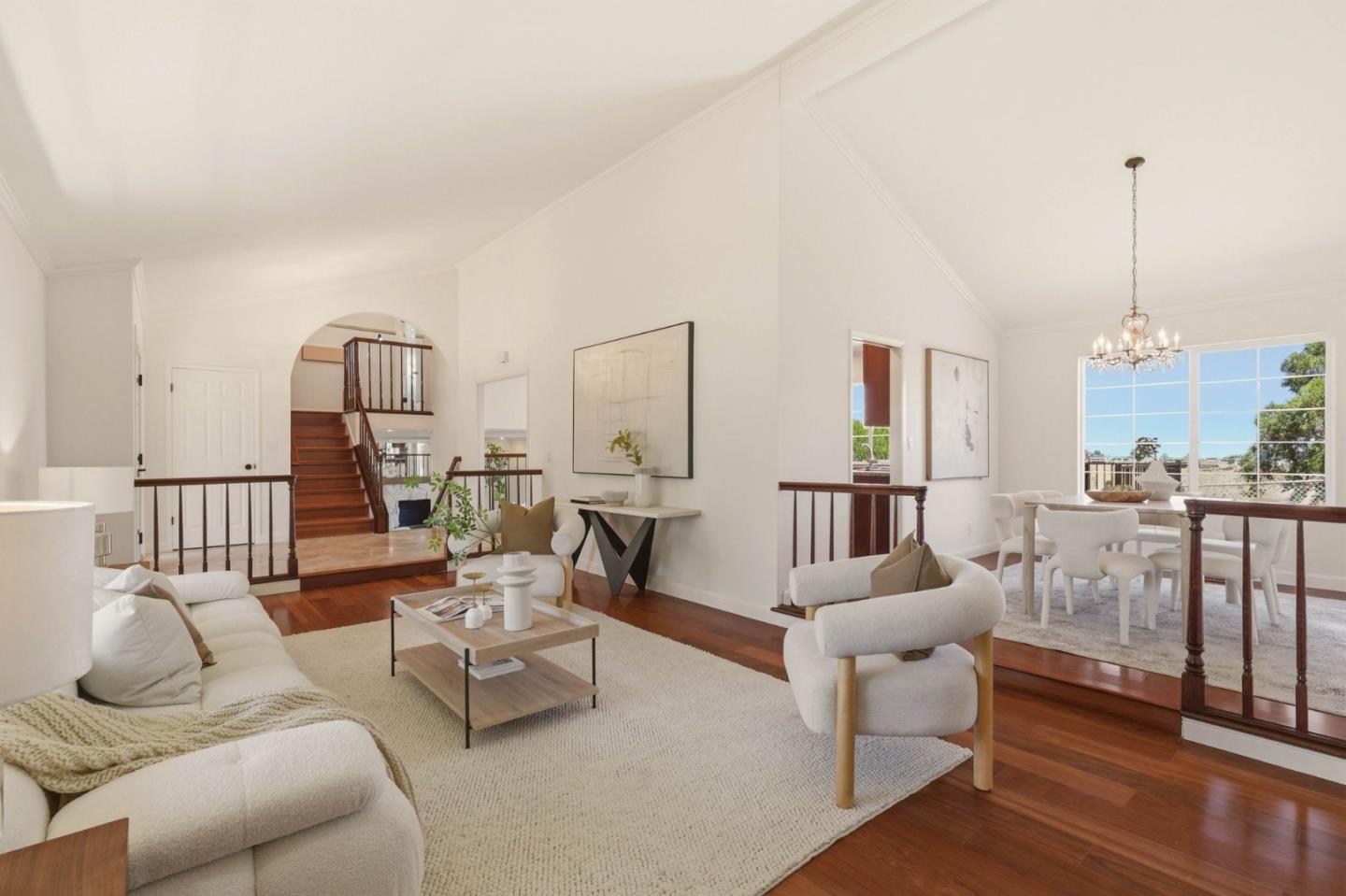 3138 La Mesa DR