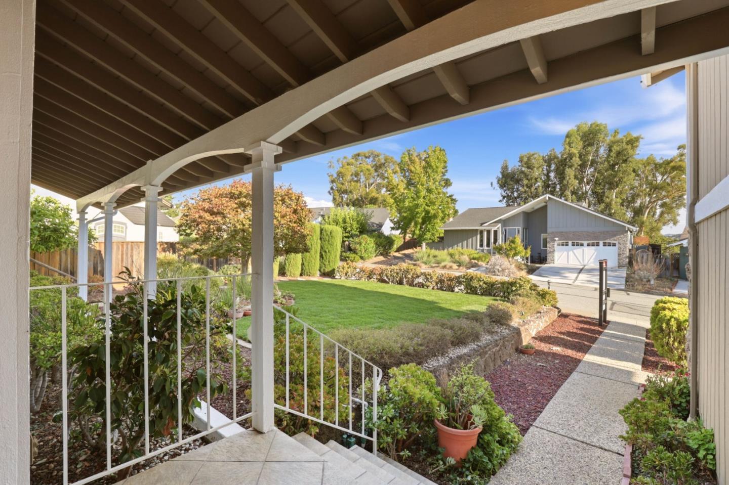 3138 La Mesa DR