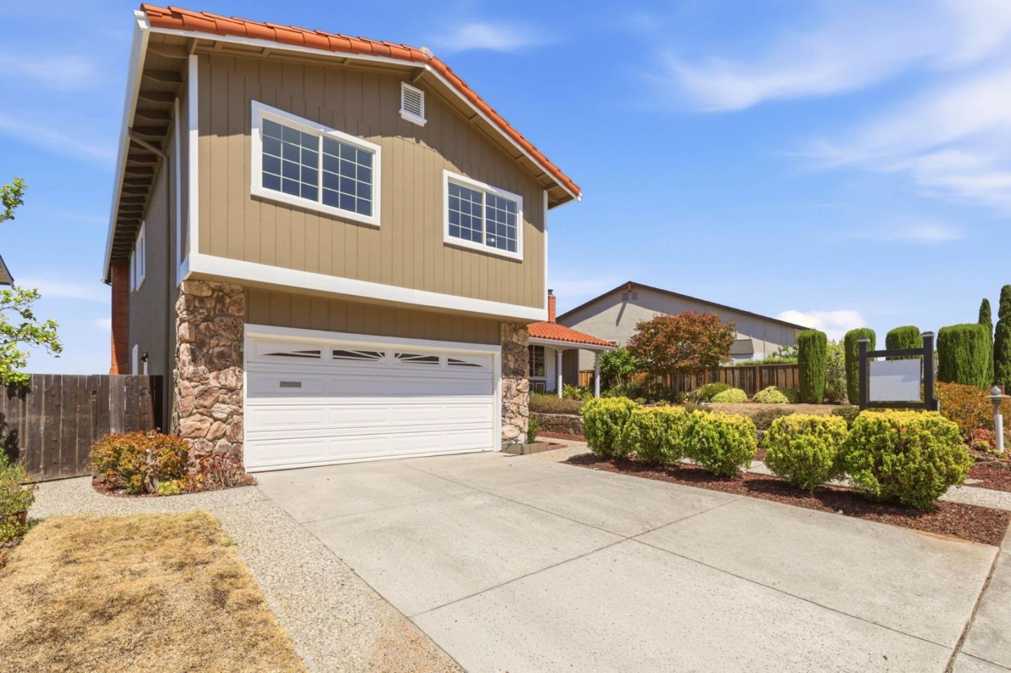 3138 La Mesa DR