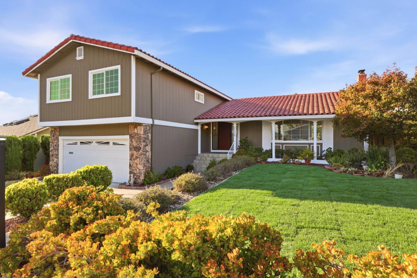 3138 La Mesa DR