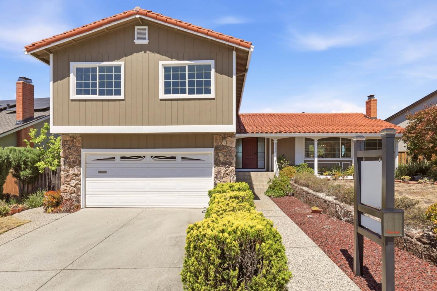 3138 La Mesa DR
