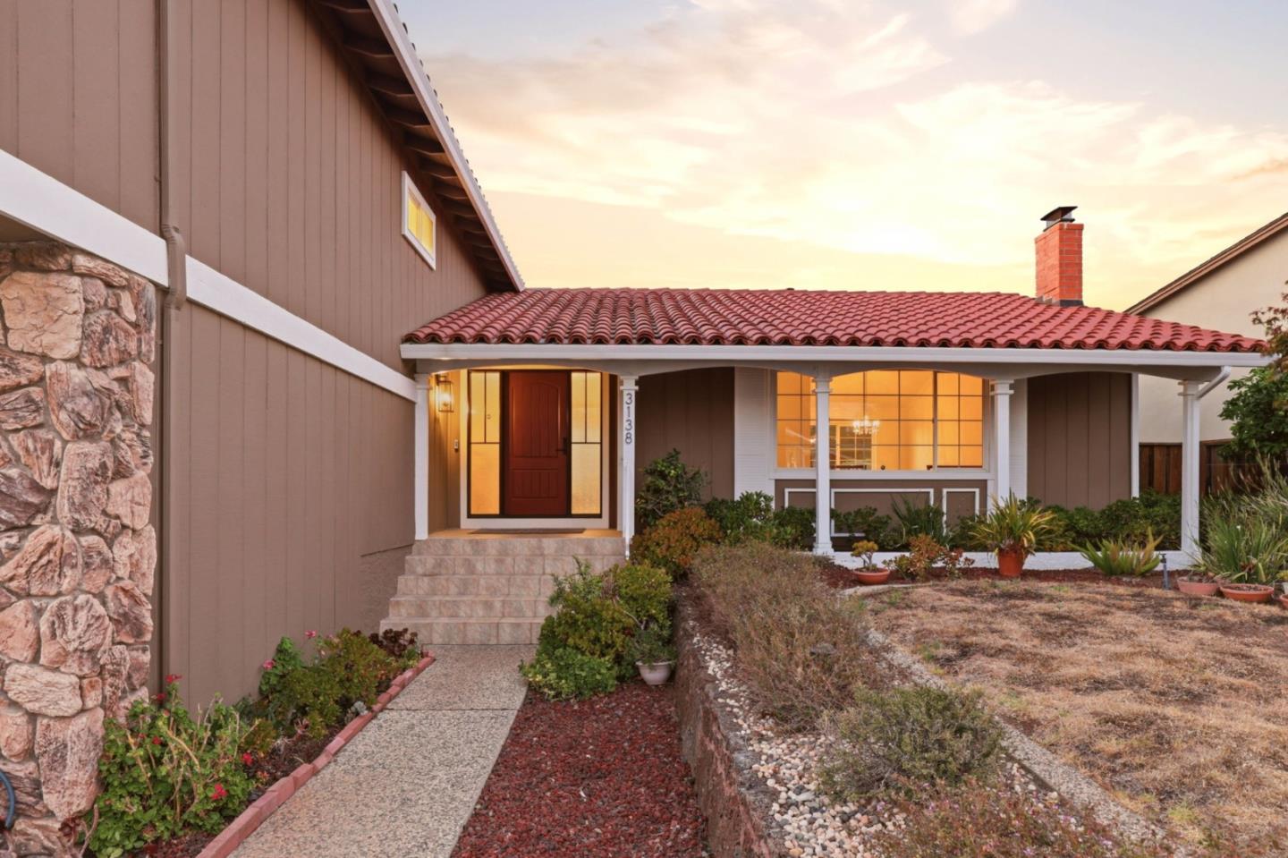 3138 La Mesa DR