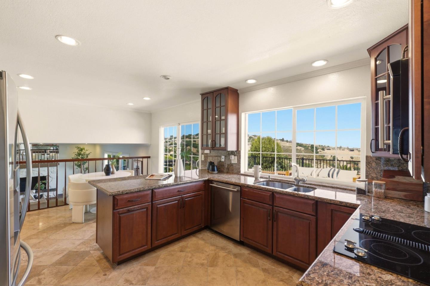 3138 La Mesa DR