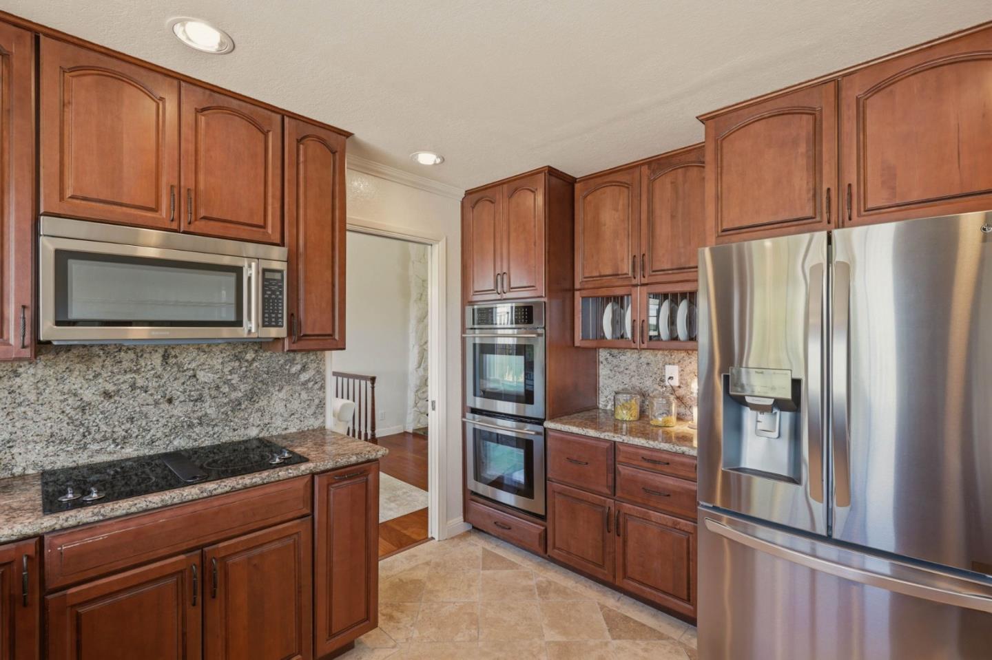 3138 La Mesa DR