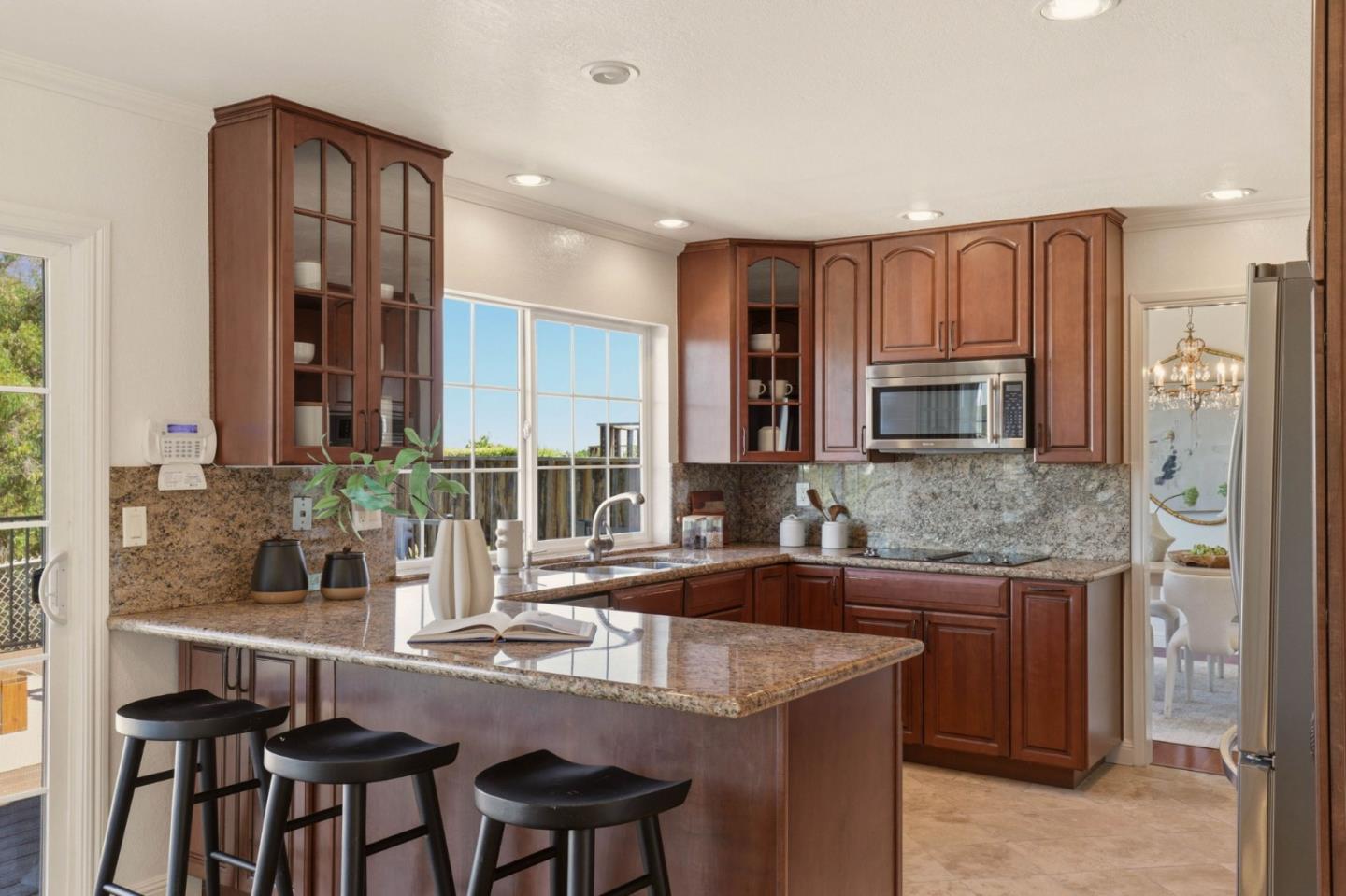 3138 La Mesa DR