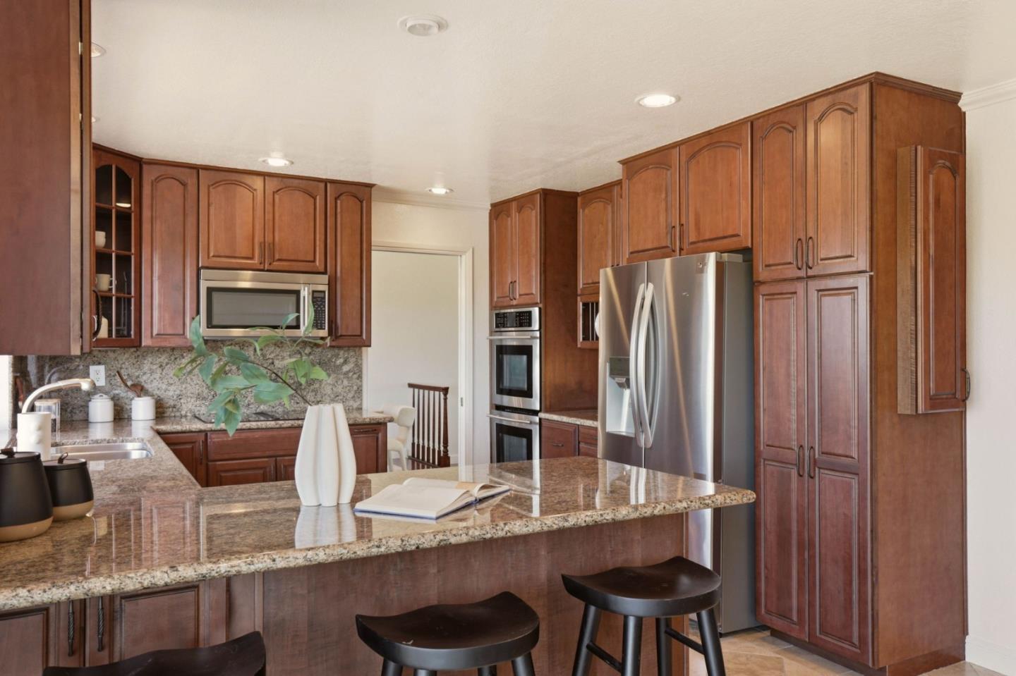 3138 La Mesa DR