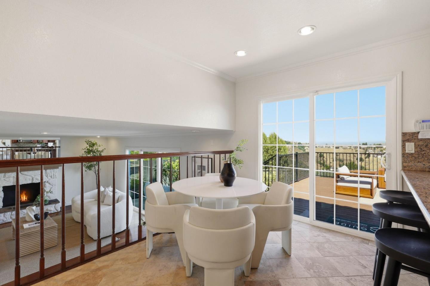 3138 La Mesa DR