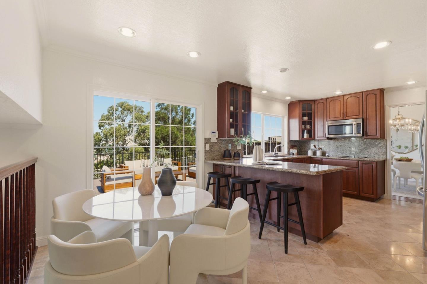 3138 La Mesa DR