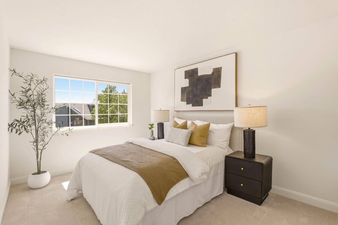 3138 La Mesa DR