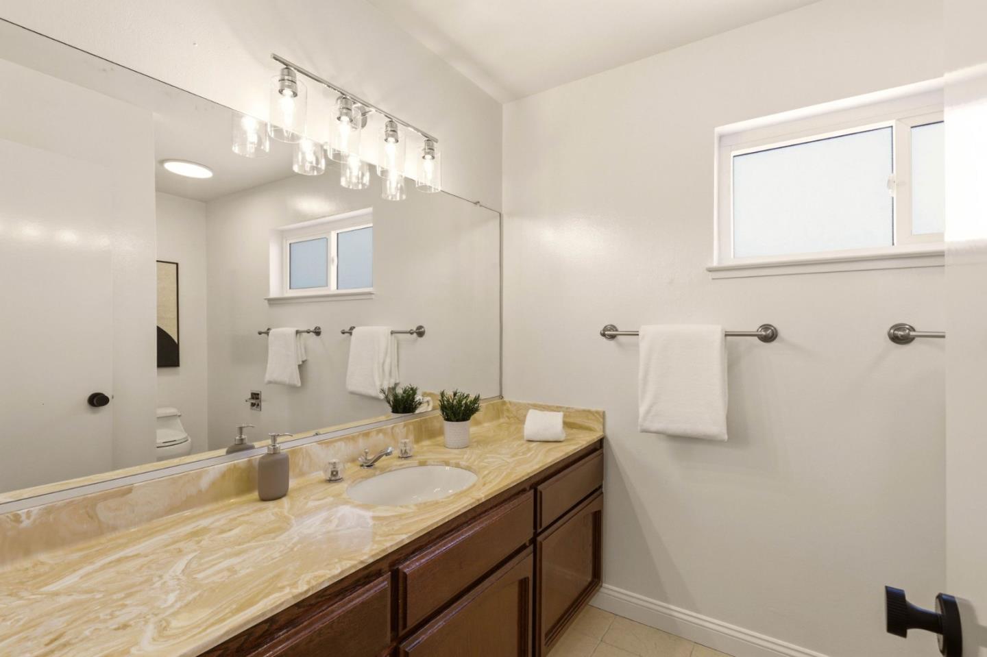 3138 La Mesa DR
