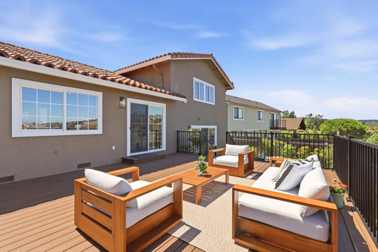 3138 La Mesa DR