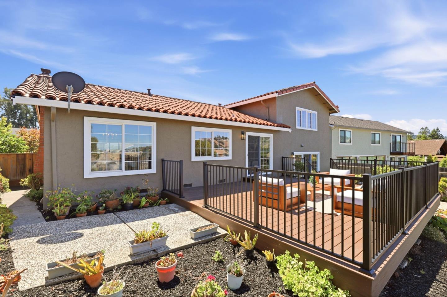3138 La Mesa DR