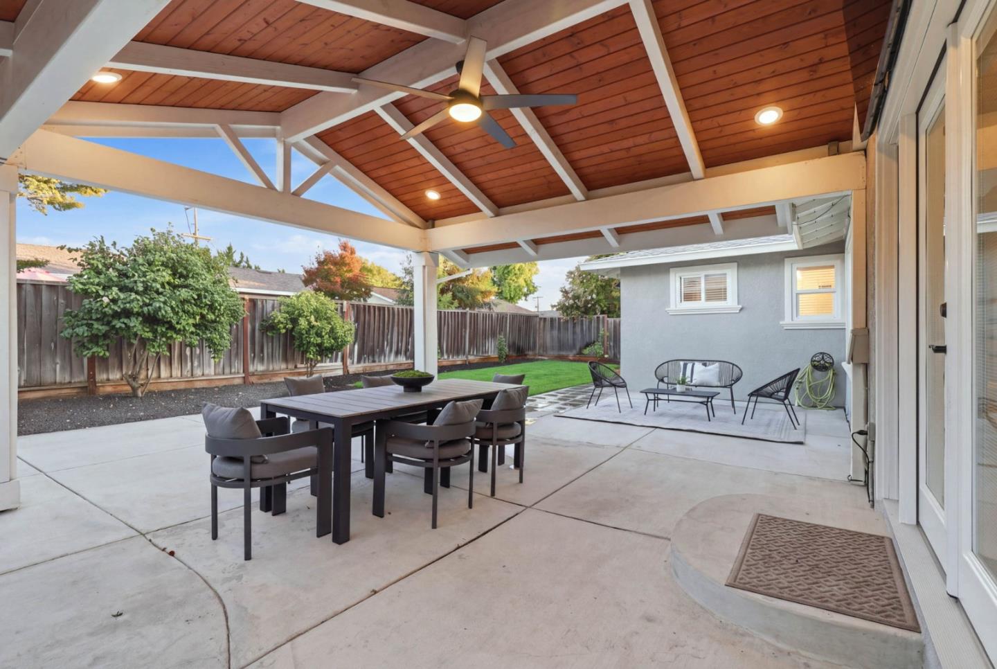 739 Del Mar AVE