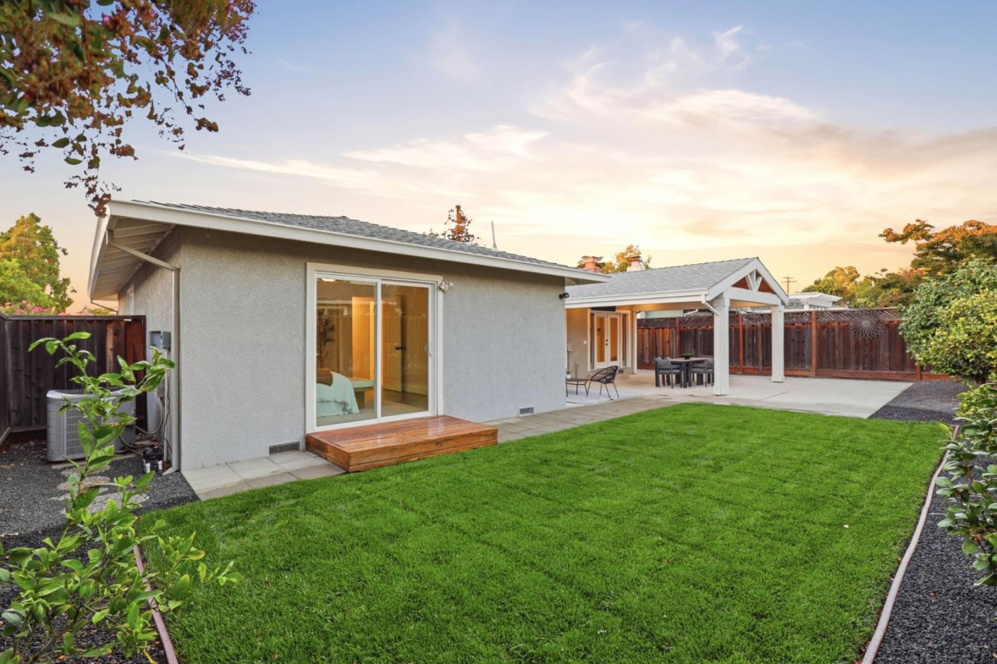 739 Del Mar AVE
