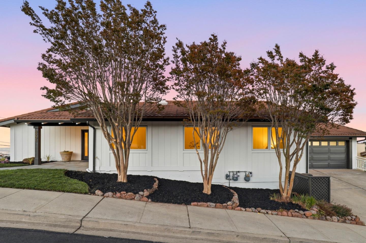 3291 Melendy DR