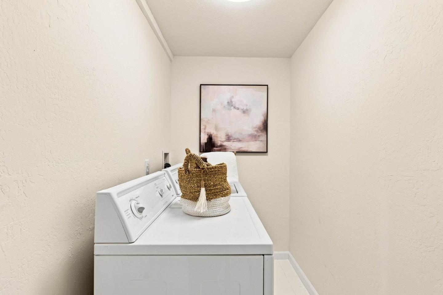 3291 Melendy DR