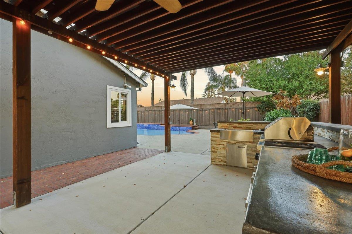 633 Tanager RD