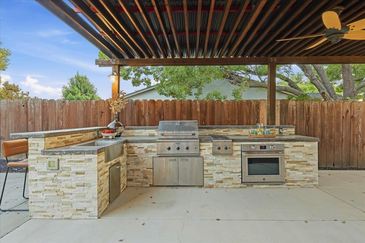 633 Tanager RD