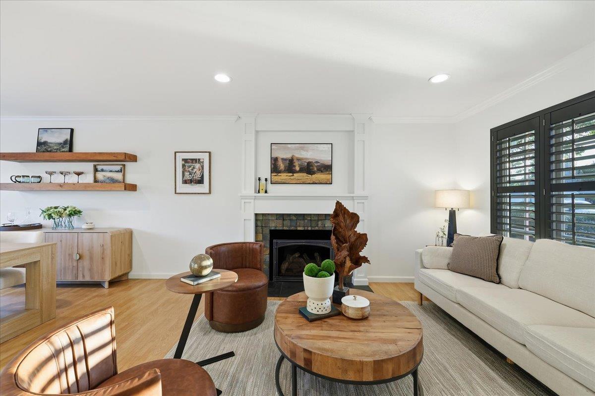 633 Tanager RD
