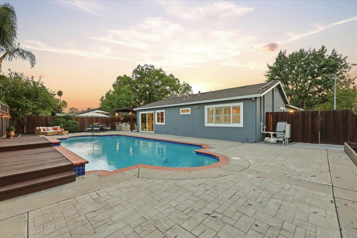 633 Tanager RD