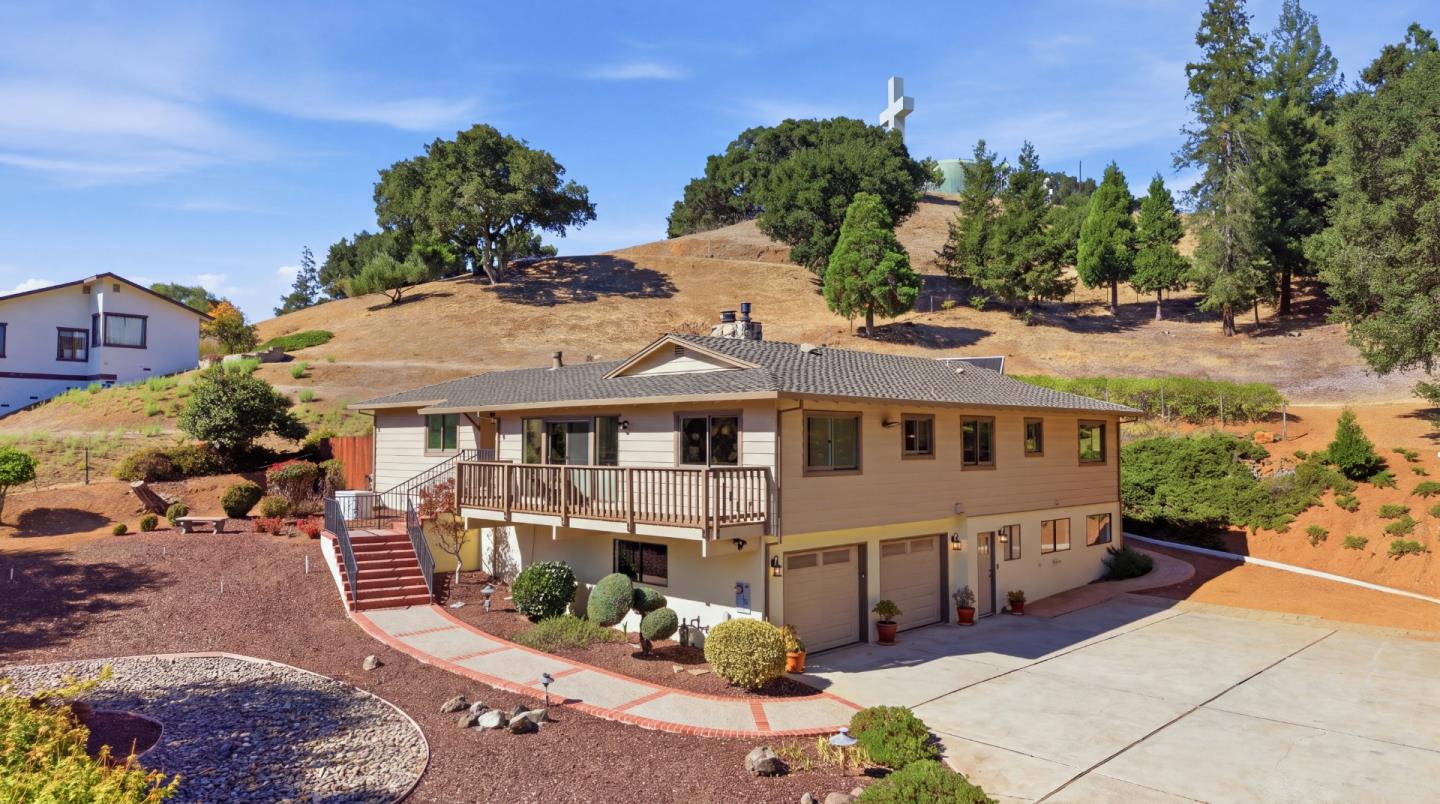 775 W California WAY