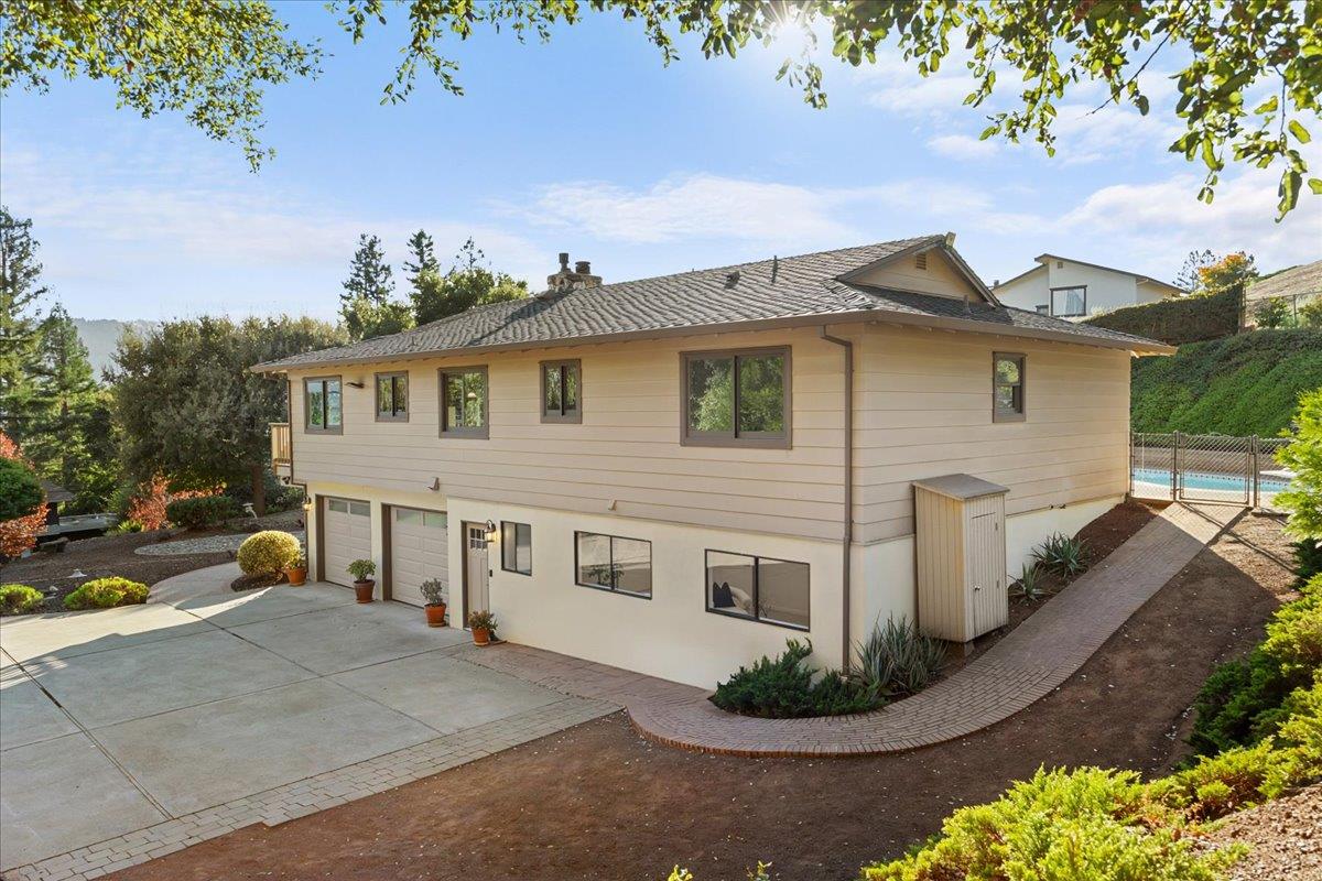 775 W California WAY