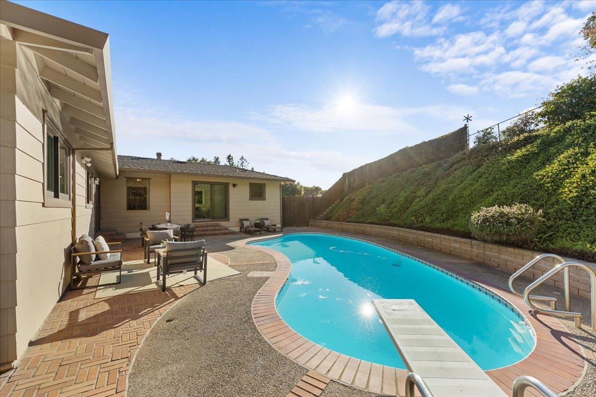 775 W California WAY