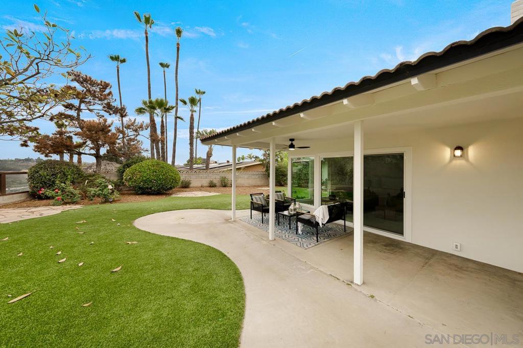 5435 Del Cerro Blvd