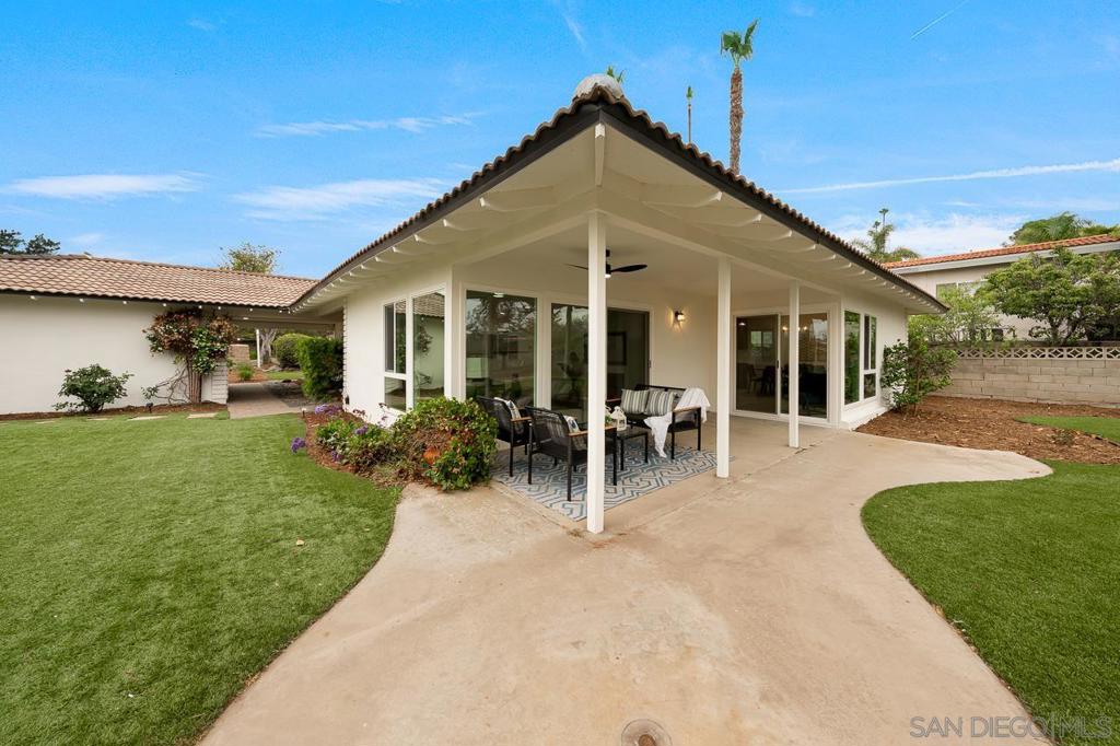 5435 Del Cerro Blvd