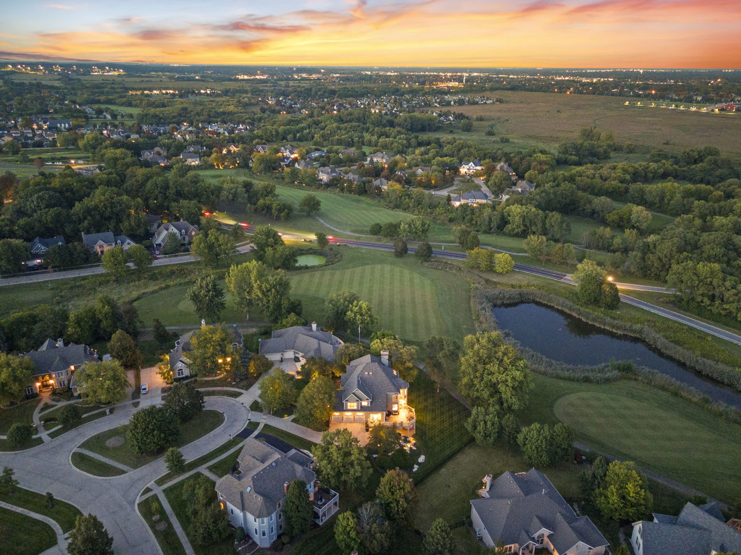 39W114 Fryendall Court