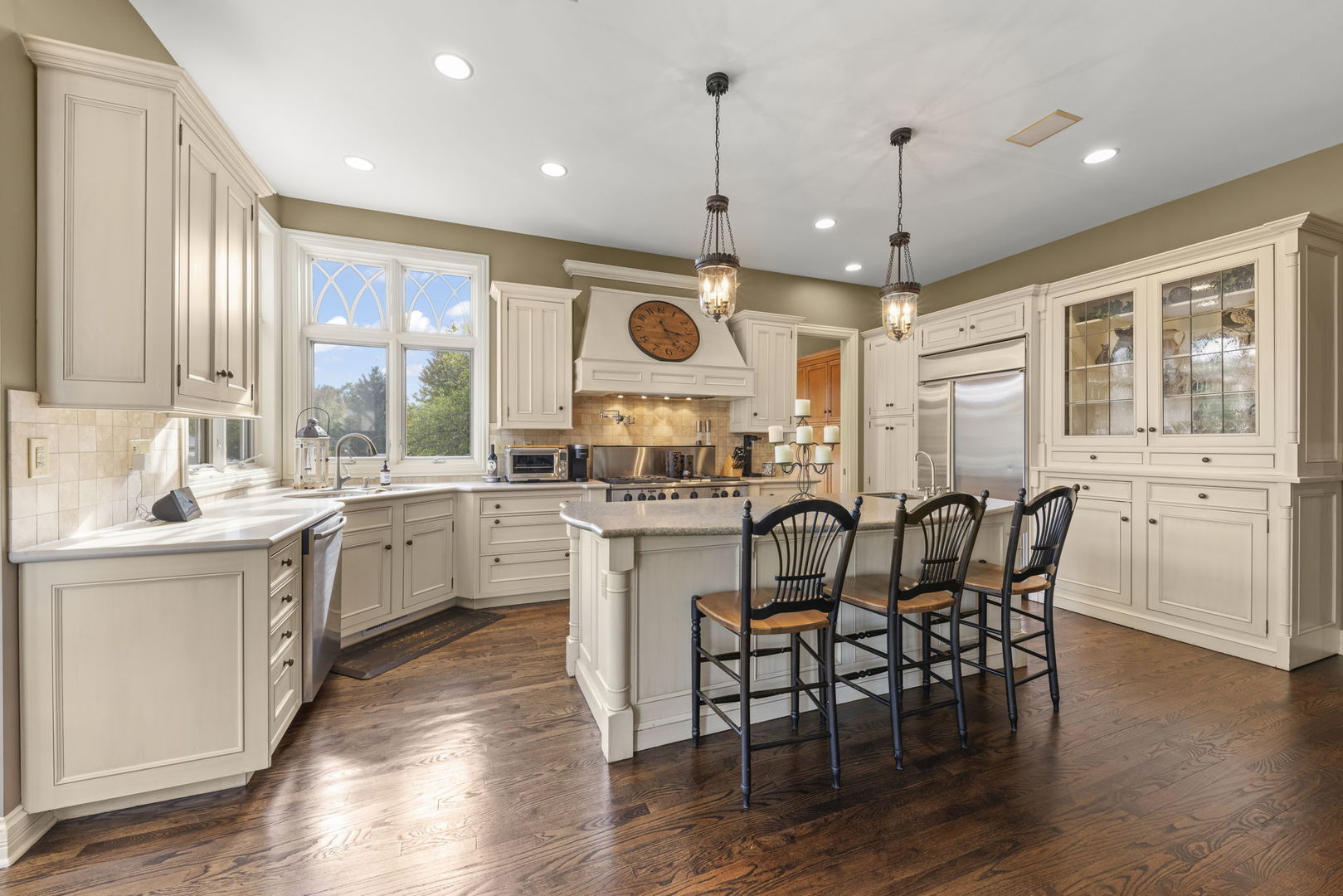 39W114 Fryendall Court