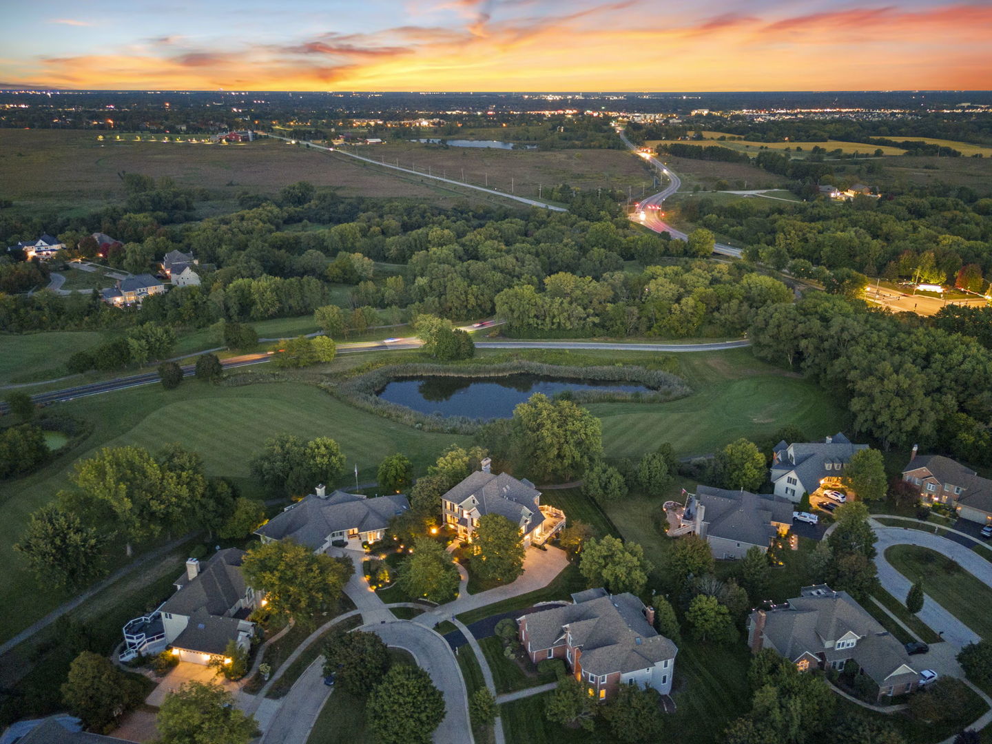 39W114 Fryendall Court